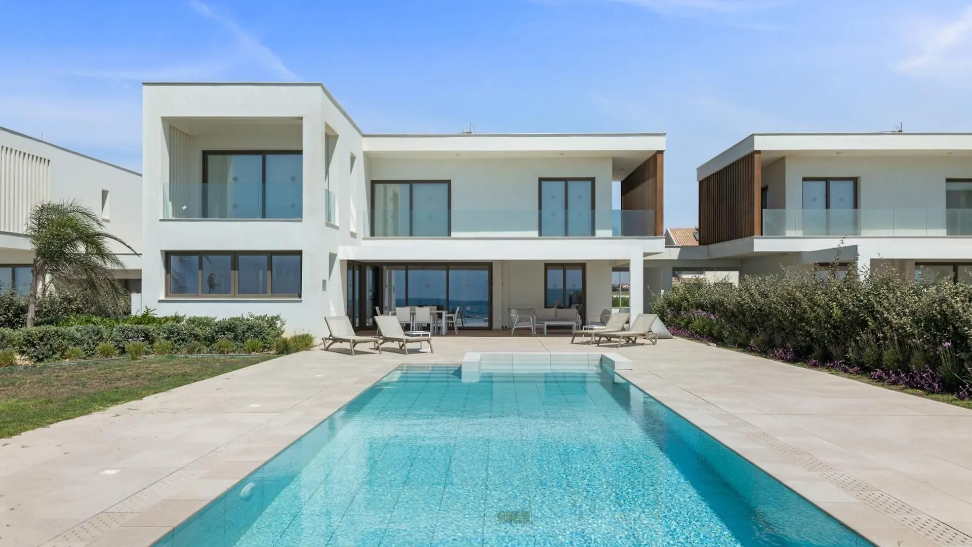 Serenity Waves Villa 4 Softades